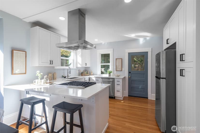Property photo for 106 NE 54th Street, Seattle photo 13