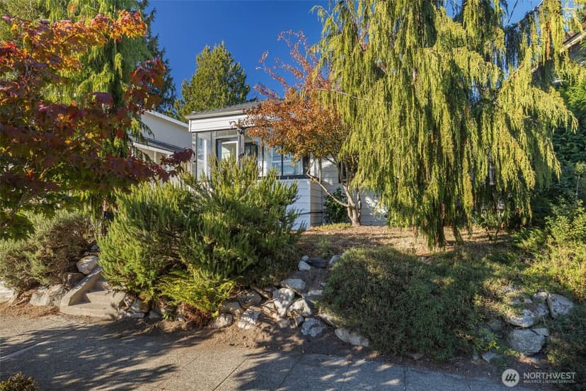 Property photo for 106 NE 54th Street, Seattle photo 36