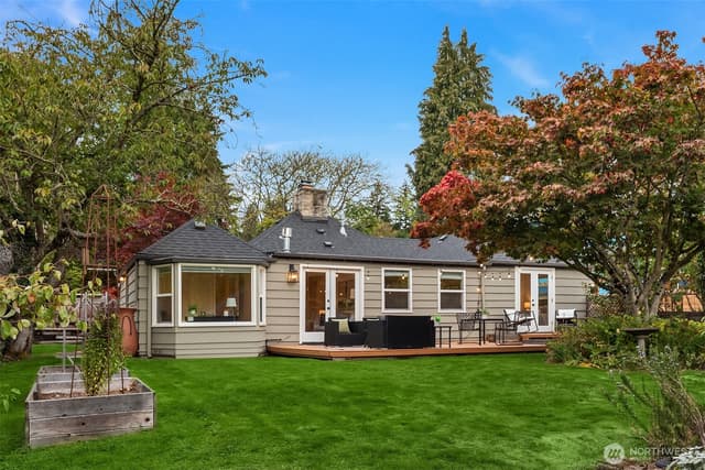 Property photo for 10944 23rd Avenue NE, Seattle