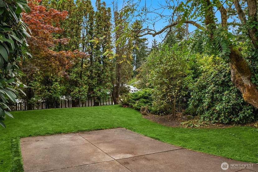 Property photo for 10944 23rd Avenue NE, Seattle photo 35