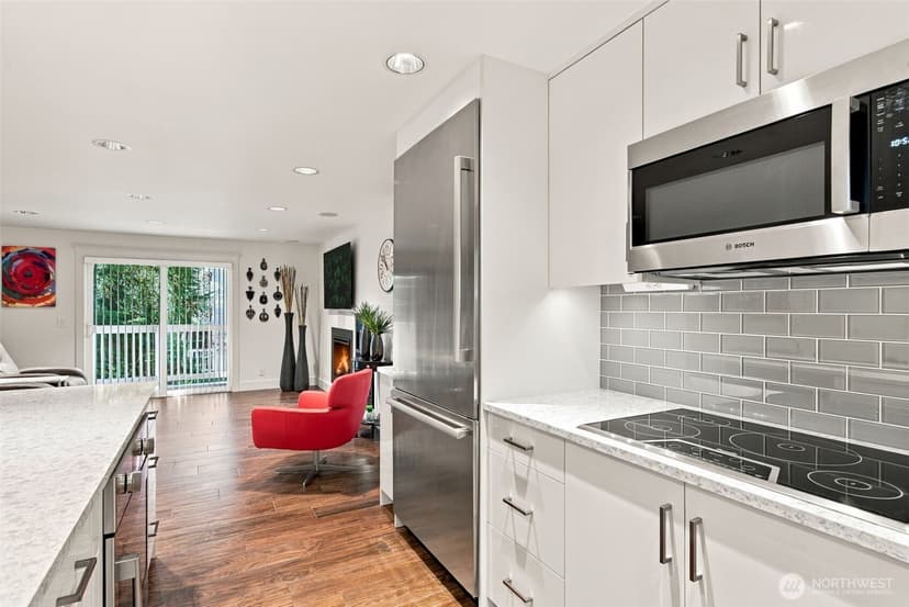 Property photo for 14527 NE 40th Street #G105, Bellevue photo 16