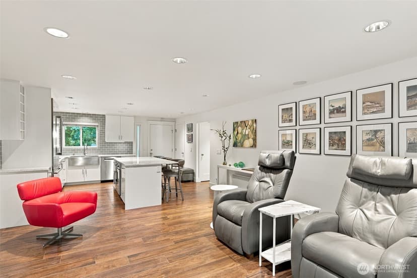Property photo for 14527 NE 40th Street #G105, Bellevue photo 7