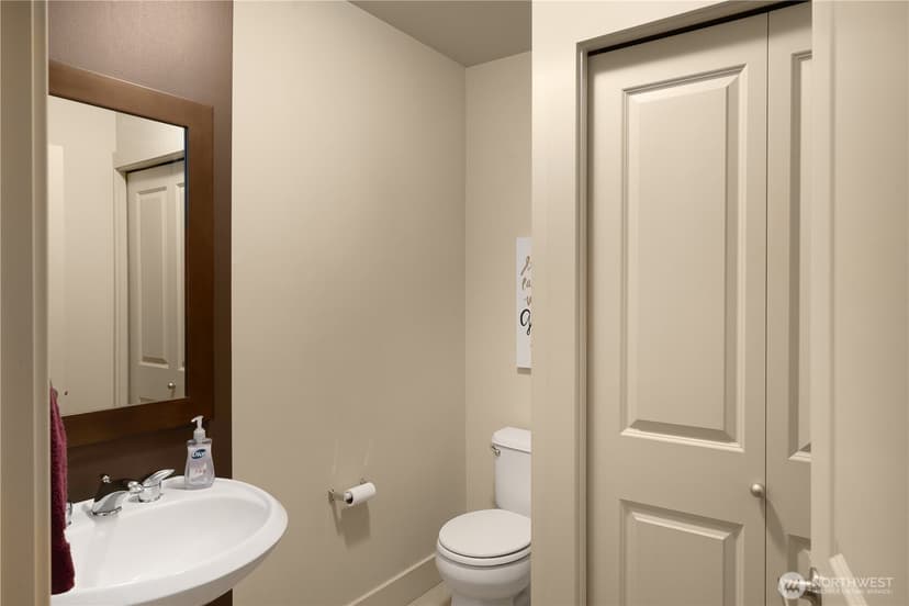 Property photo for 159 Denny Way #411, Seattle photo 16