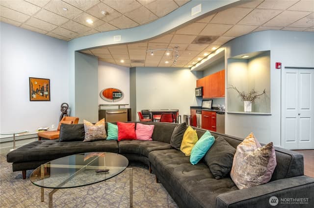 Property photo for 159 Denny Way #411, Seattle photo 5