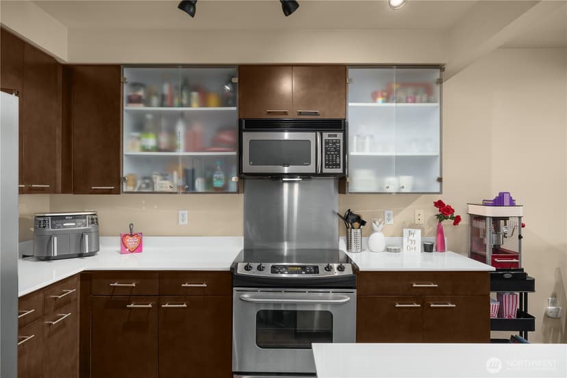 Property photo for 159 Denny Way #411, Seattle photo 7