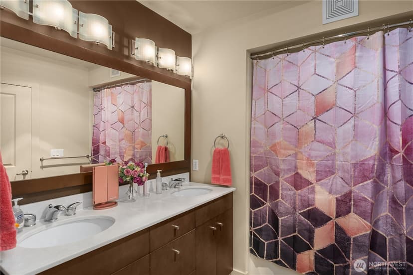 Property photo for 159 Denny Way #411, Seattle photo 15