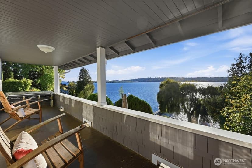 Property photo for 11545 Holmes Point Drive NE, Kirkland photo 20