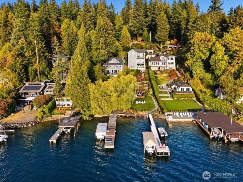 Property photo for 11545 Holmes Point Drive NE, Kirkland