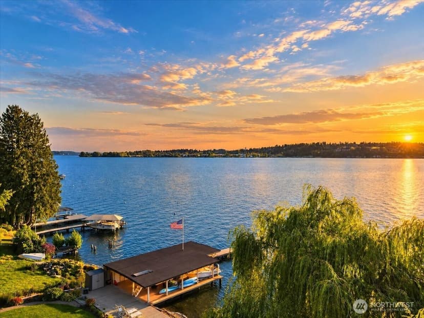 Property photo for 11545 Holmes Point Drive NE, Kirkland photo 23