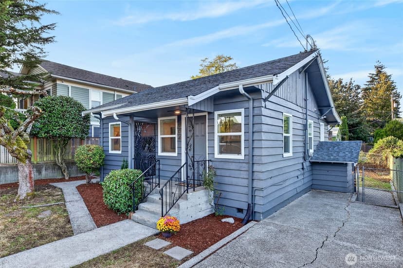 Property photo for 904 N 103rd Street, Seattle photo 24