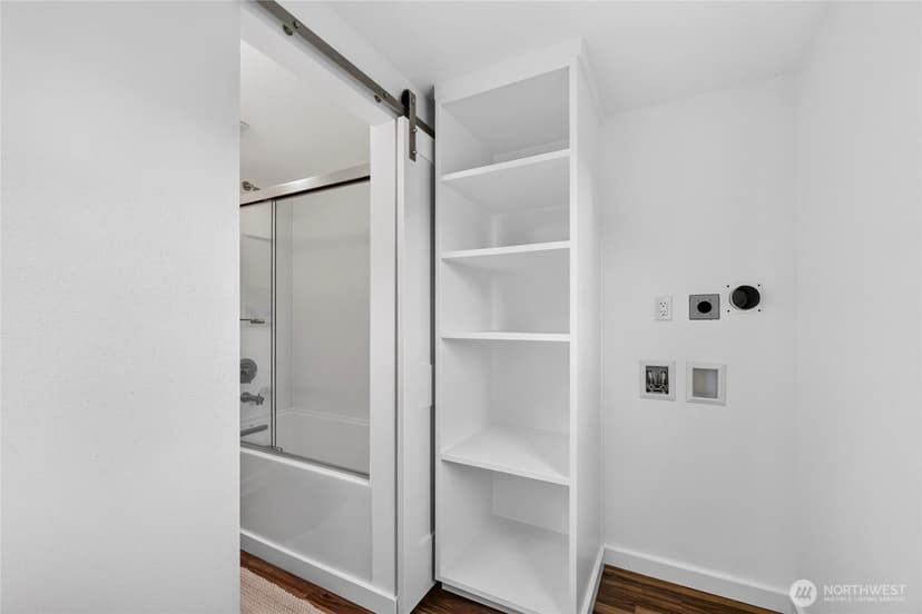 Property photo for 904 N 103rd Street, Seattle photo 18
