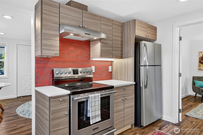 Property photo for 904 N 103rd Street, Seattle photo 13