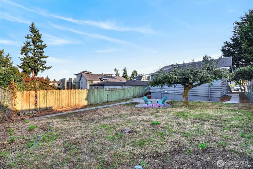 Property photo for 904 N 103rd Street, Seattle photo 21