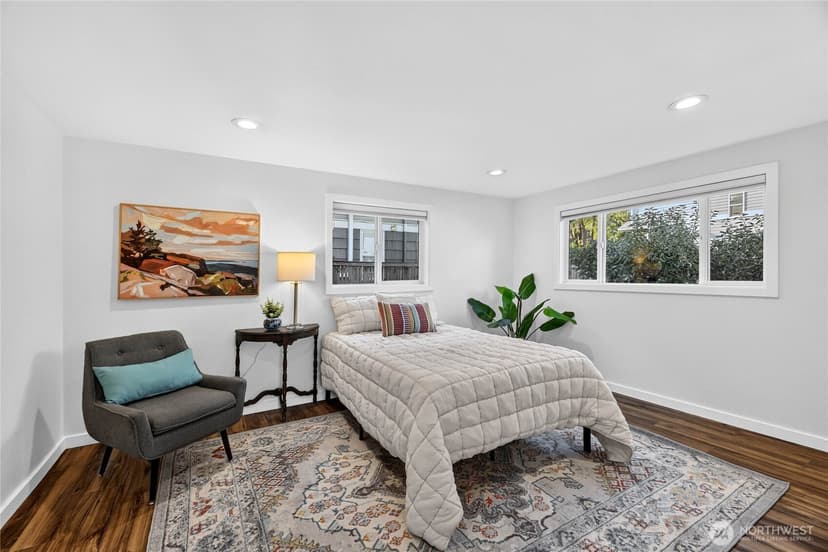 Property photo for 904 N 103rd Street, Seattle photo 15