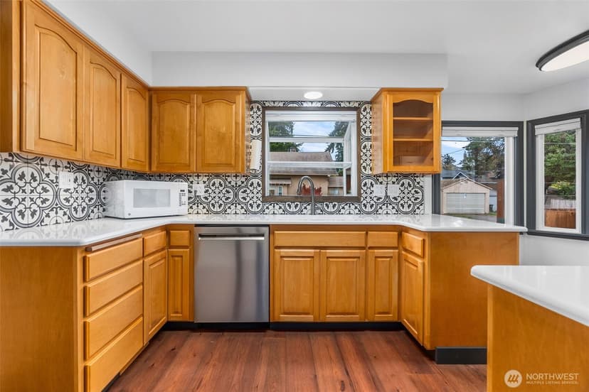 Property photo for 5002 6th Avenue, Tacoma photo 11