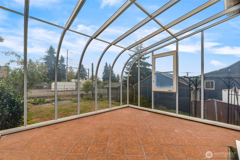 Property photo for 5002 6th Avenue, Tacoma photo 28