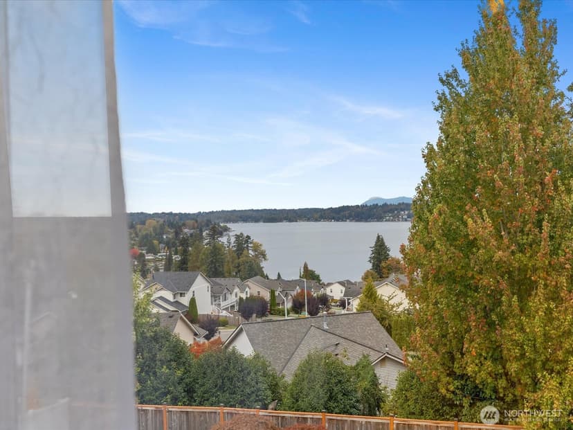 Property photo for 11131 15th Place SE, Lake Stevens photo 14