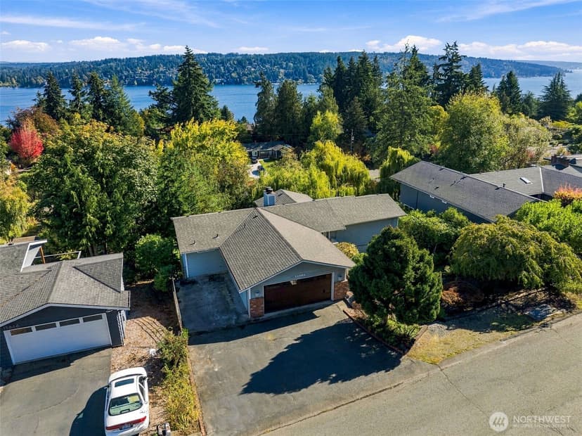 Property photo for 15862 36th Avenue NE, Seattle