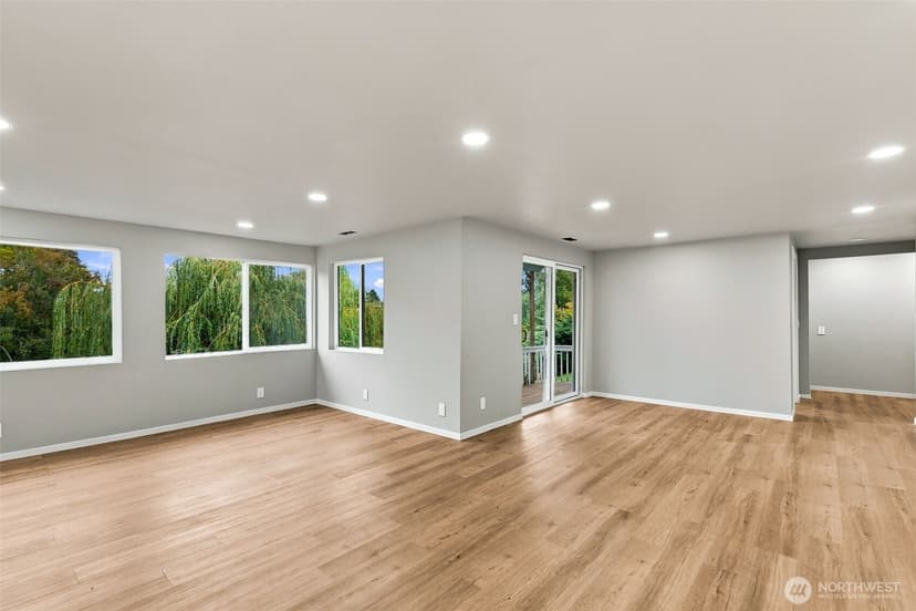 Property photo for 15862 36th Avenue NE, Seattle photo 21