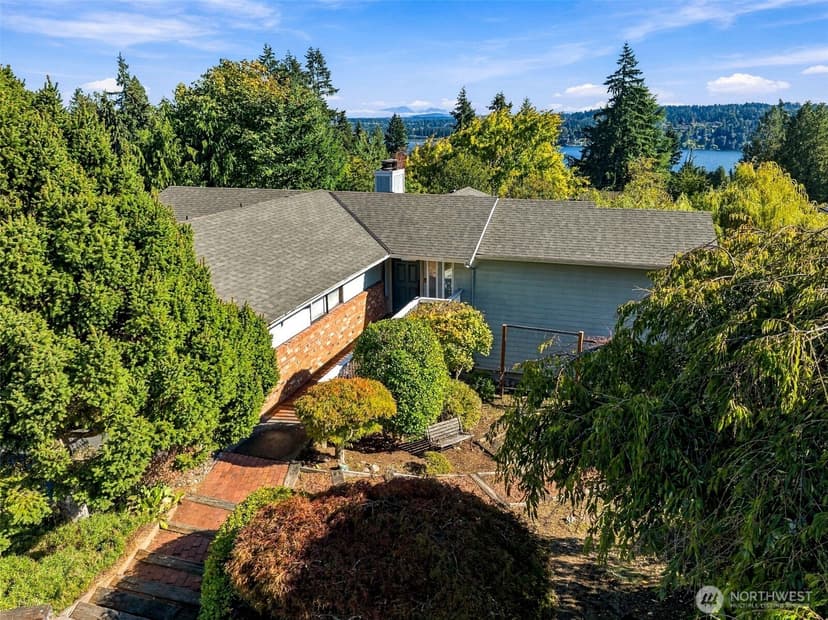 Property photo for 15862 36th Avenue NE, Seattle photo 34