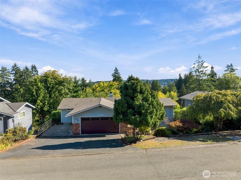 Property photo for 15862 36th Avenue NE, Seattle photo 35