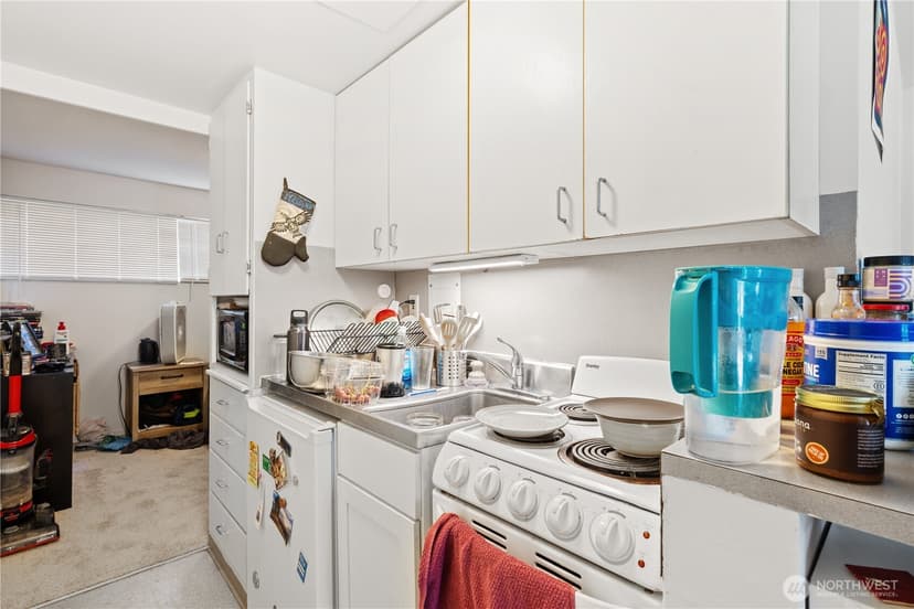 Property photo for 2600 Thorndyke Avenue W, Seattle photo 16