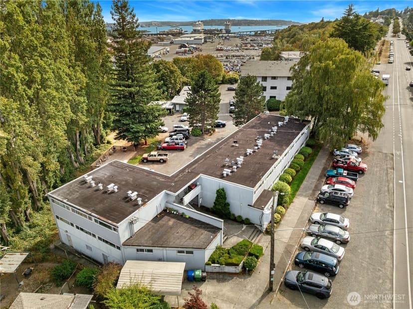 Property photo for 2600 Thorndyke Avenue W, Seattle