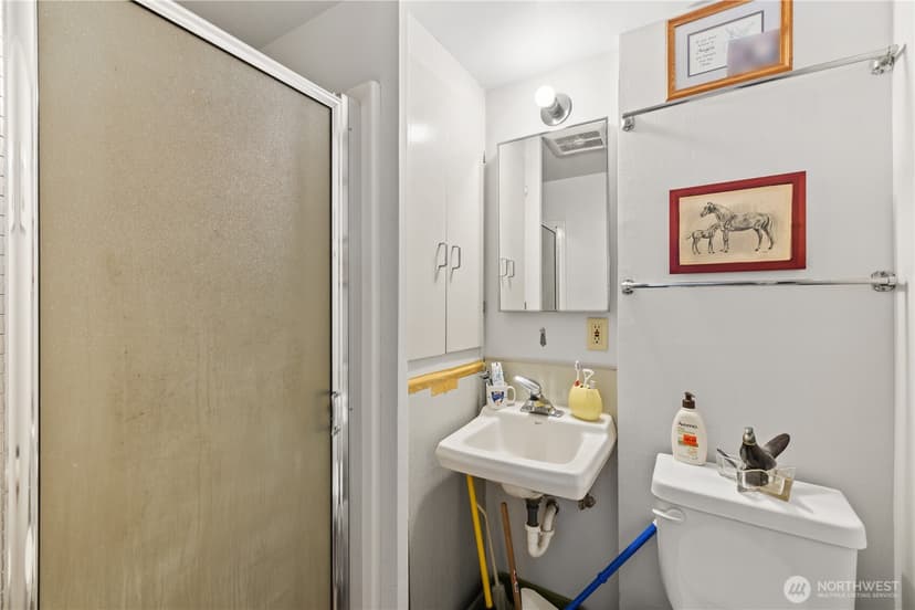 Property photo for 2600 Thorndyke Avenue W, Seattle photo 14