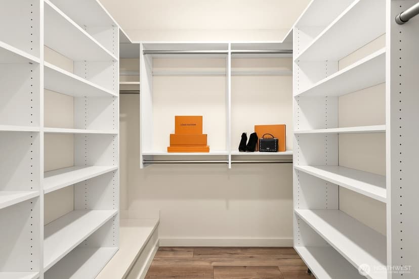 Property photo for 346 10th Avenue, Kirkland photo 18