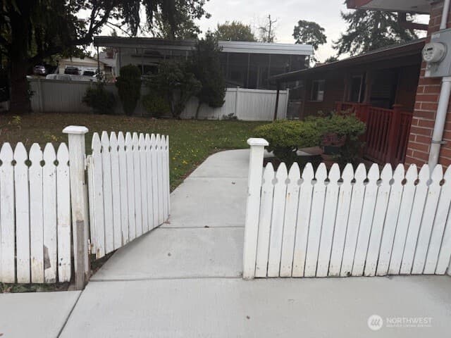 Property photo for 11605 SE 258th Street, Kent photo 4