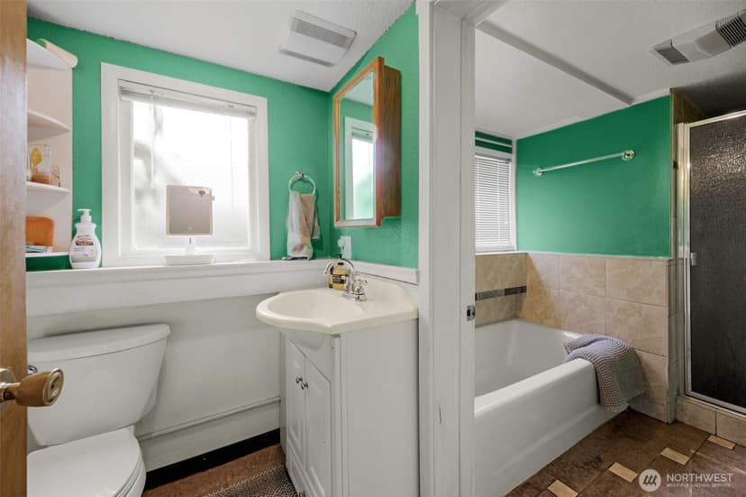 Property photo for 3852 Courtland Place S, Seattle photo 10
