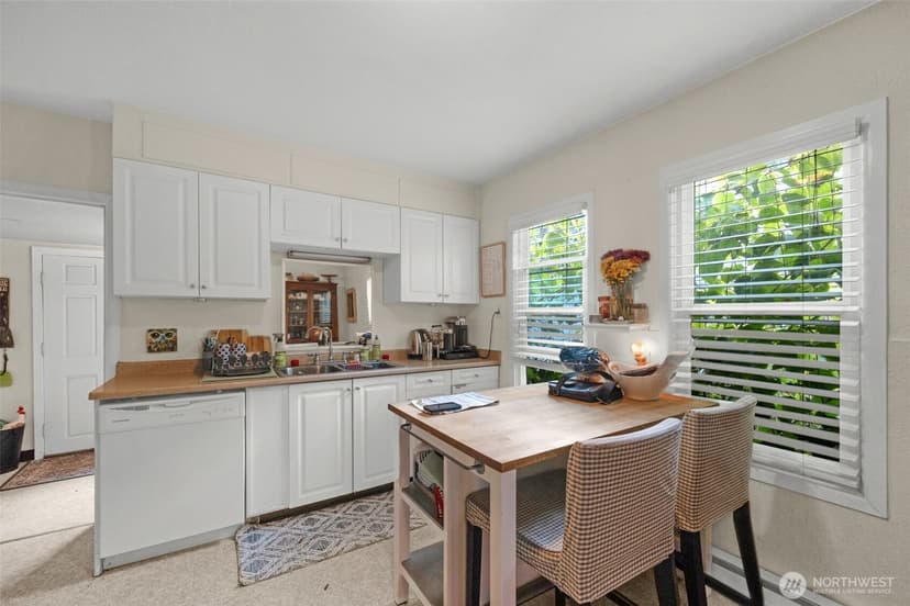 Property photo for 3852 Courtland Place S, Seattle photo 15