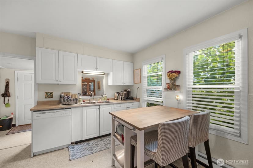 Property photo for 3852 Courtland Place S, Seattle photo 16