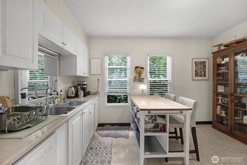 Property photo for 3852 Courtland Place S, Seattle photo 17