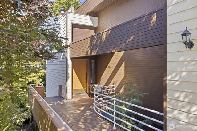 Property photo for 16328 35th Avenue NE, Lake Forest Park photo 5