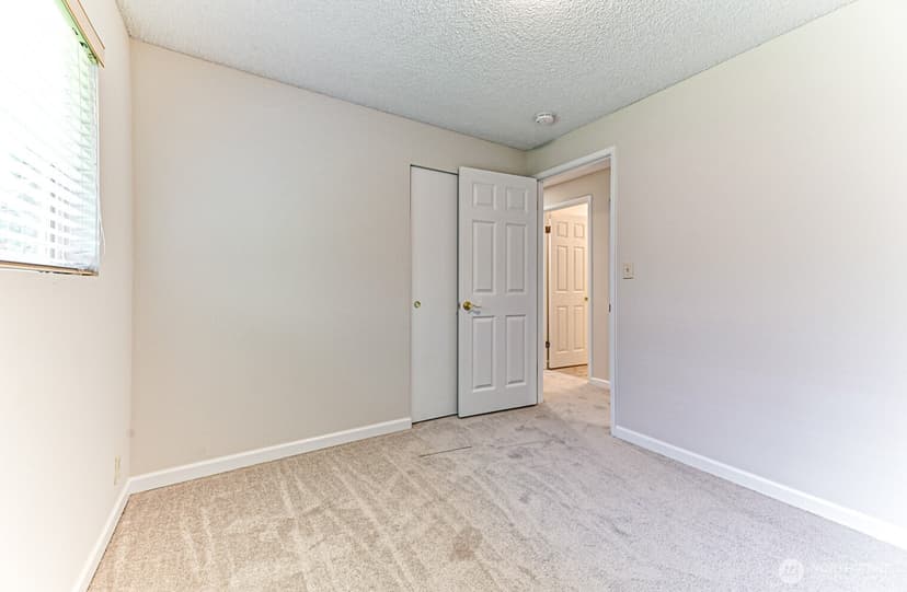 Property photo for 11818 103rd Avenue NE, Kirkland photo 20