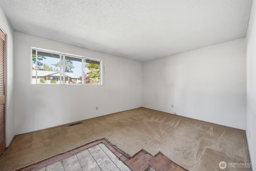 Property photo for 860 170th Place NE, Bellevue photo 25