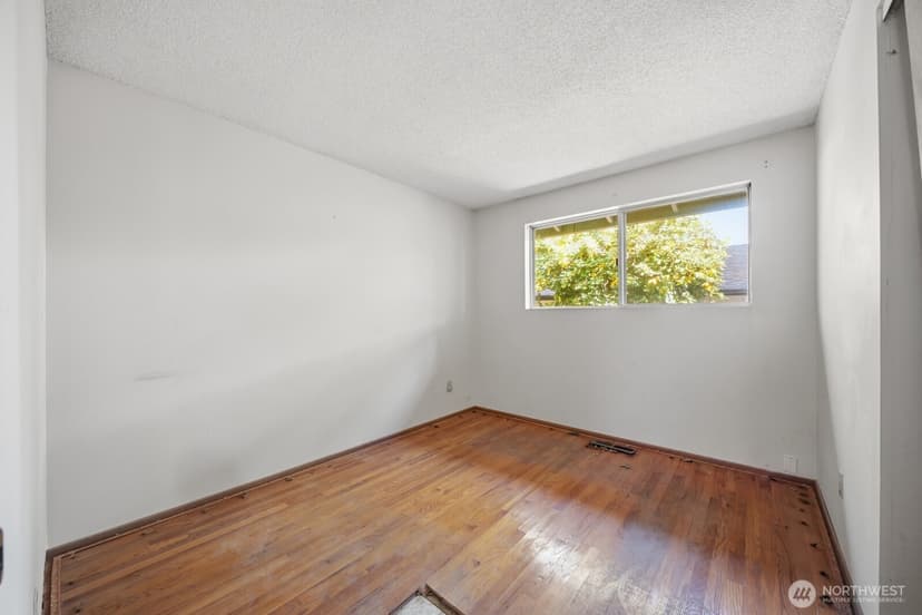 Property photo for 860 170th Place NE, Bellevue photo 28