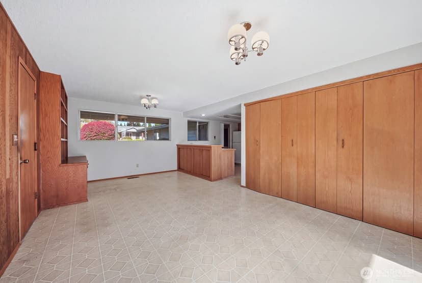 Property photo for 860 170th Place NE, Bellevue photo 18