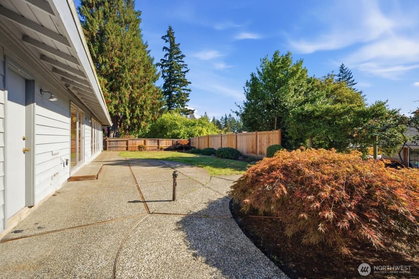Property photo for 860 170th Place NE, Bellevue photo 23