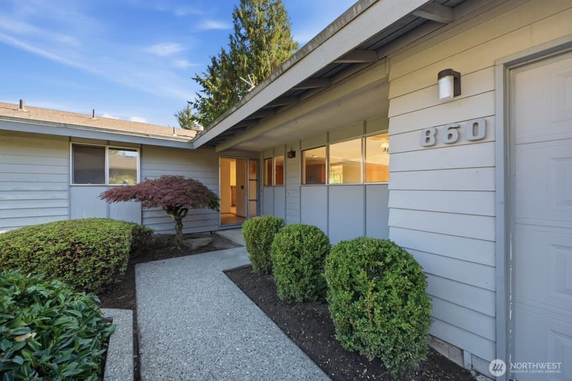 Property photo for 860 170th Place NE, Bellevue photo 4