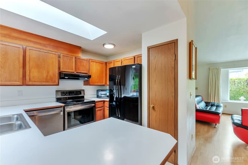 Property photo for 1006 S 23rd Street, Renton photo 5