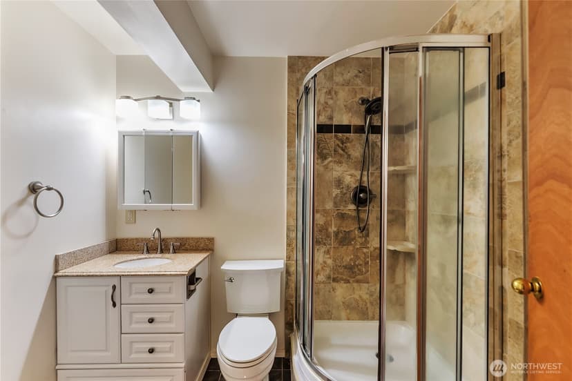 Property photo for 1006 S 23rd Street, Renton photo 11