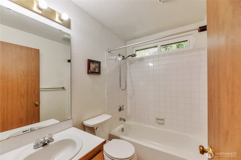 Property photo for 1006 S 23rd Street, Renton photo 16
