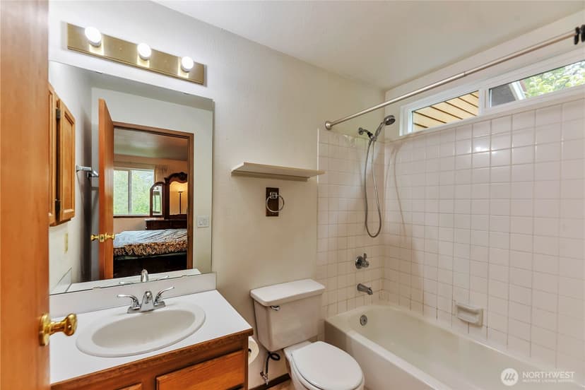 Property photo for 1006 S 23rd Street, Renton photo 8