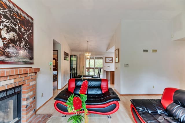 Property photo for 1006 S 23rd Street, Renton photo 3