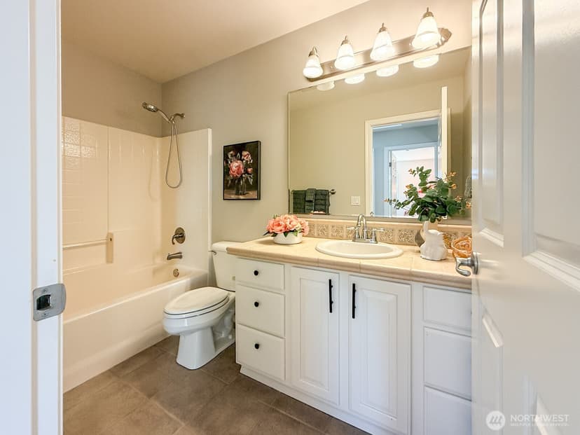 Property photo for 20220 84th Place NE, Bothell photo 30