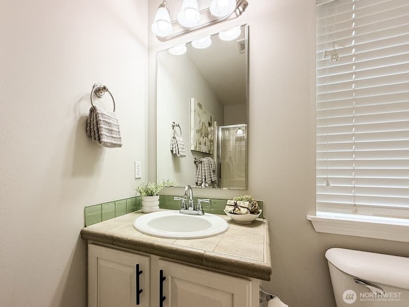 Property photo for 20220 84th Place NE, Bothell photo 19