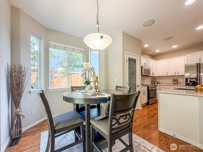 Property photo for 20220 84th Place NE, Bothell photo 9