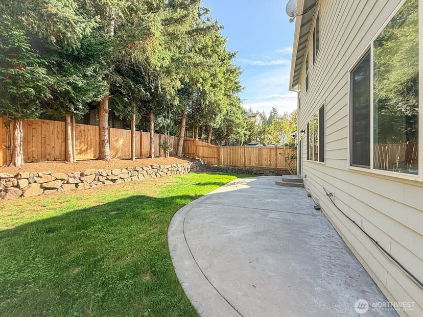 Property photo for 20220 84th Place NE, Bothell photo 15